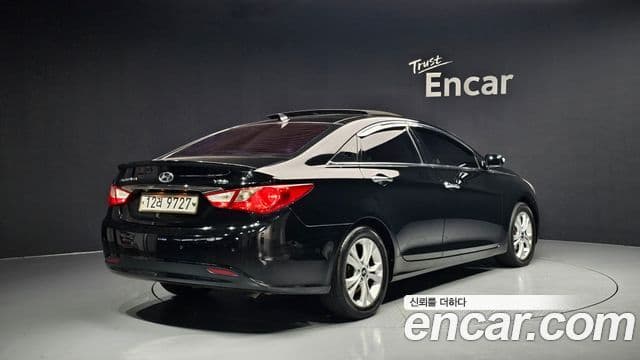 Hyundai YF Sonata LPI Premier(для людей с инвалидностью), 2010 2