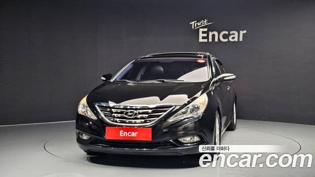 Hyundai YF Sonata LPI Premier(для людей с инвалидностью), 2010 3