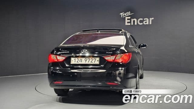 Hyundai YF Sonata LPI Premier(для людей с инвалидностью), 2010 4