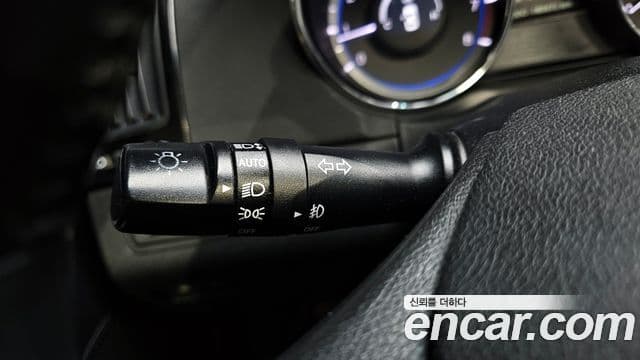 Hyundai YF Sonata LPI Premier(для людей с инвалидностью), 2010 15