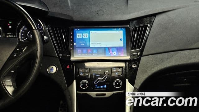 Hyundai YF Sonata LPI Premier(для людей с инвалидностью), 2010 17