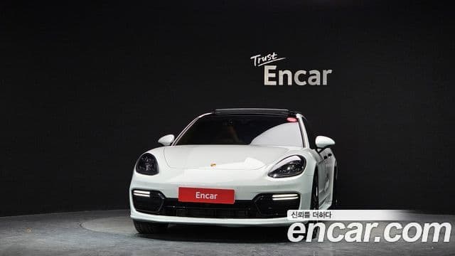 Porsche Panamera (971), 2020 3