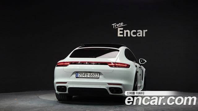 Porsche Panamera (971), 2020 4