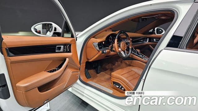 Porsche Panamera (971), 2020 10