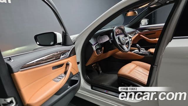 BMW 5시리즈 (G30) 520i M Sport, 2022 10