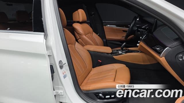 BMW 5시리즈 (G30) 520i M Sport, 2022 11