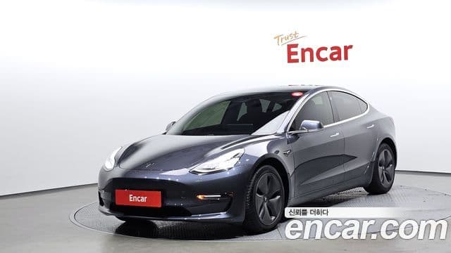 Tesla модель 3 Long Range, 2020 1