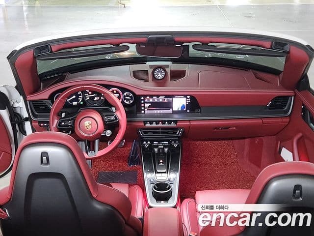 Porsche 911 (992) Carrera 4S кабриолет, 2024 11