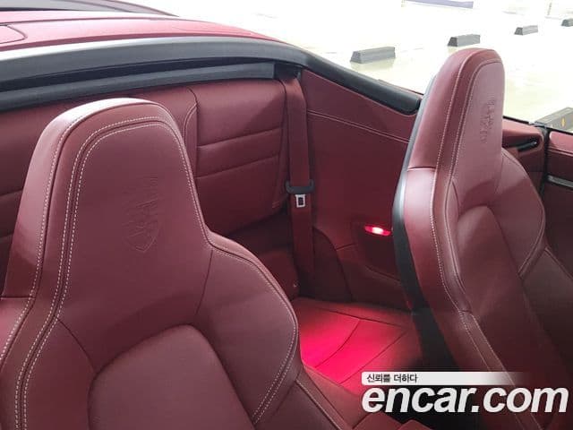 Porsche 911 (992) Carrera 4S кабриолет, 2024 12