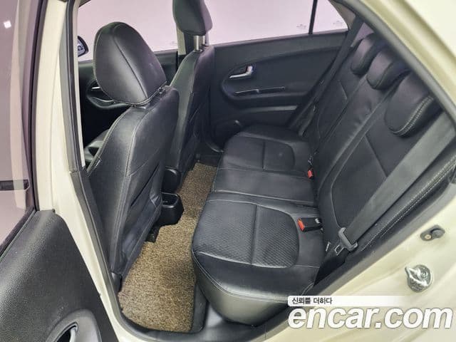 Kia All New Morning Luxury, 2013 12