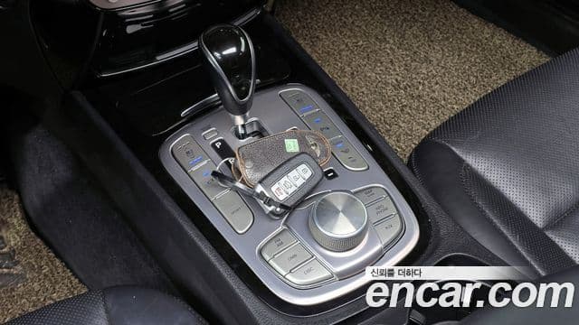 Hyundai Genesis VIP팩, 2012 9