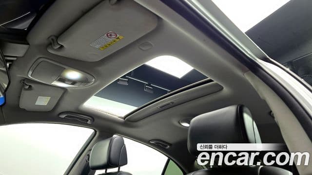 Hyundai Genesis VIP팩, 2012 18