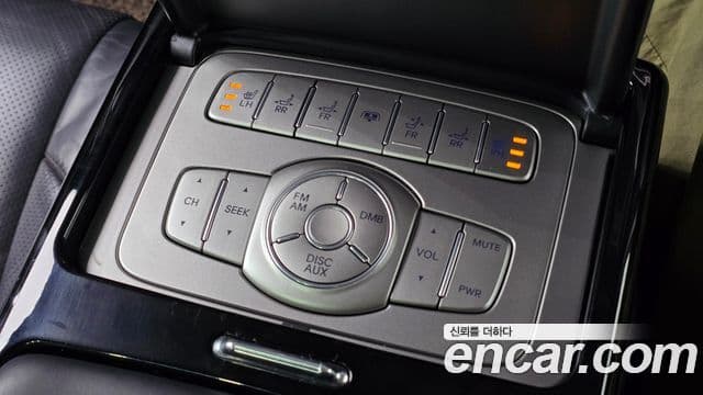 Hyundai Genesis VIP팩, 2012 20