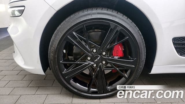 Genesis The / новый New G70, 2025 все фото