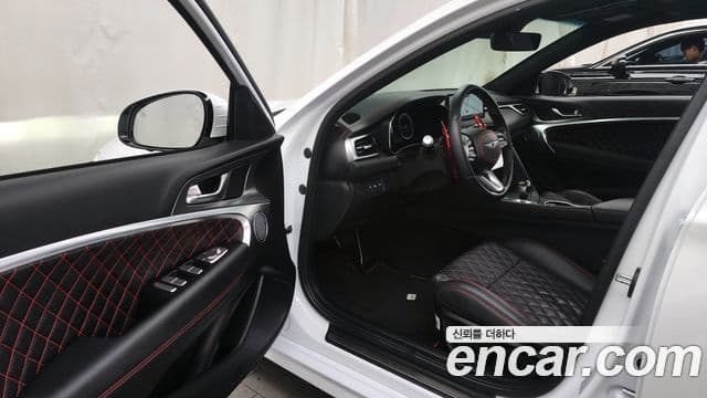 Genesis The / новый New G70, 2025 10