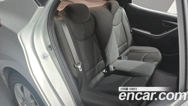 Hyundai Avante MD Luxury, 2011 12