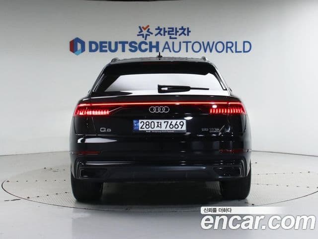Audi Q8 (4M) Premium, 2023 4