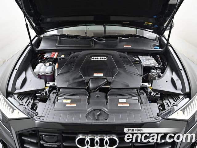 Audi Q8 (4M) Premium, 2023 6