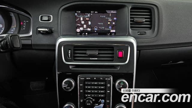 Volvo S60 2세대, 2017 14