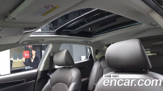 Kia All New K7 Noblesse, 2019 18