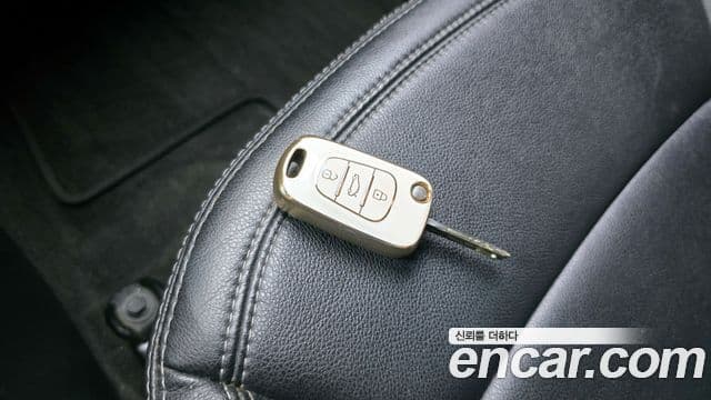 Kia Sportage R люксовая версия, 2012 19