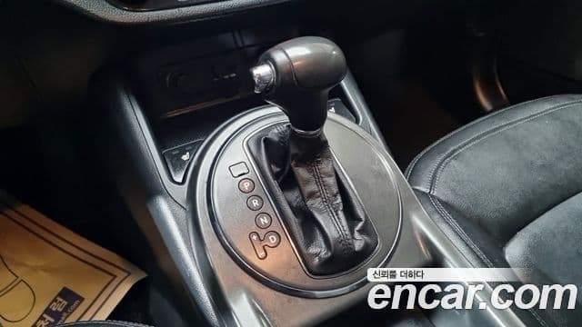 Kia Sportage R люксовая версия, 2012 9