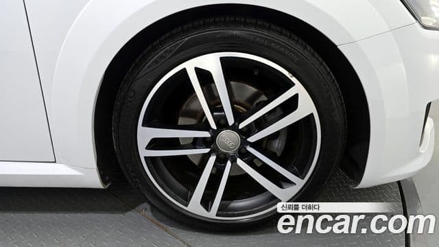 Audi TT (8S) купе 45 TFSI Quattro, 2016 все фото