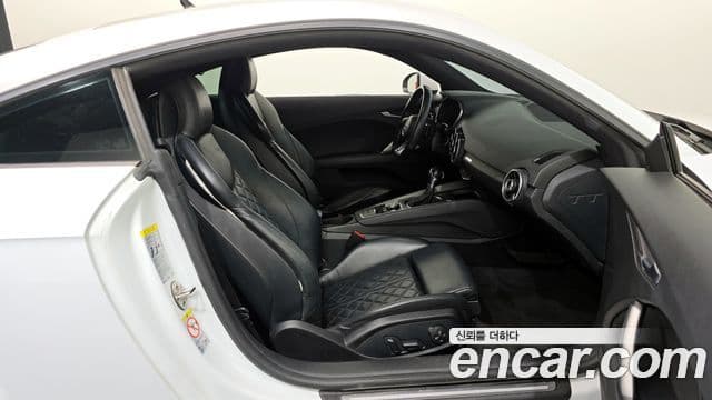 Audi TT (8S) купе 45 TFSI Quattro, 2016 11