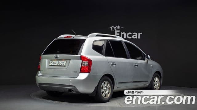 Kia 뉴카렌스 топовая версия Family, 2012 2