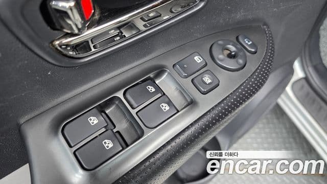 Kia 뉴카렌스 топовая версия Family, 2012 12