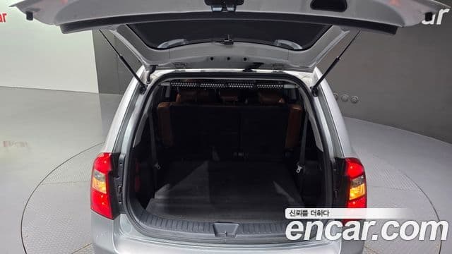 Kia 뉴카렌스 топовая версия Family, 2012 20