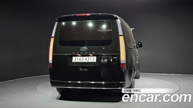 Hyundai Staria Inspiration, 2022 4