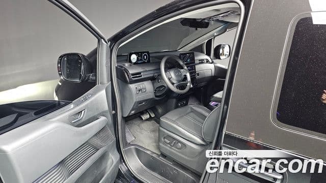 Hyundai Staria Inspiration, 2022 10