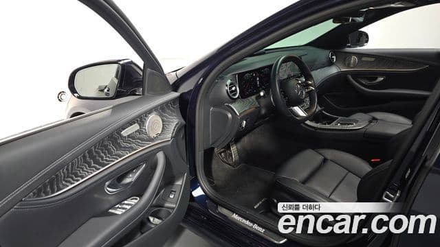 Mercedes-Benz E-класс W213 E350 4MATIC AMG Line Edition, 2021 12