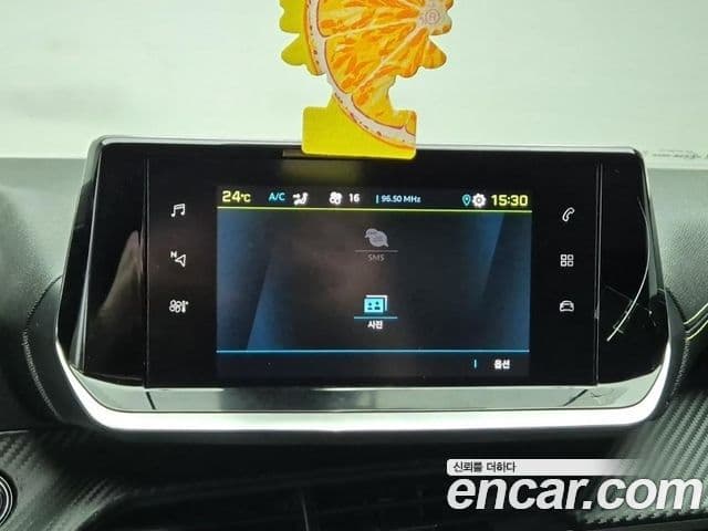 Peugeot e-2008 2세대 EV GT Line, 2021 13