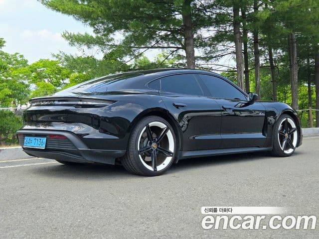 Porsche 타이칸 базовый, 2022 3