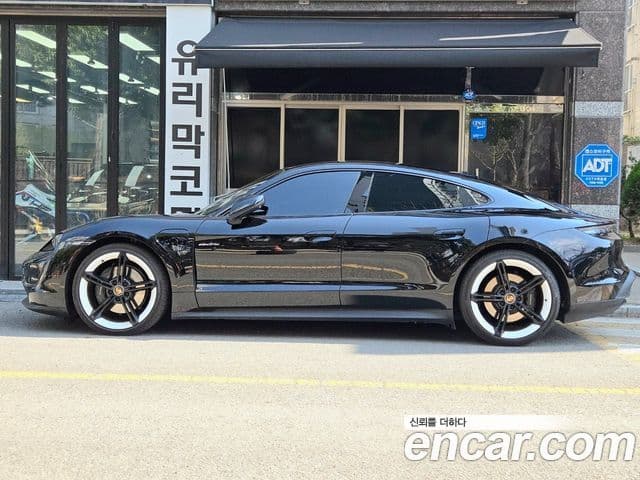 Porsche 타이칸 базовый, 2022 9