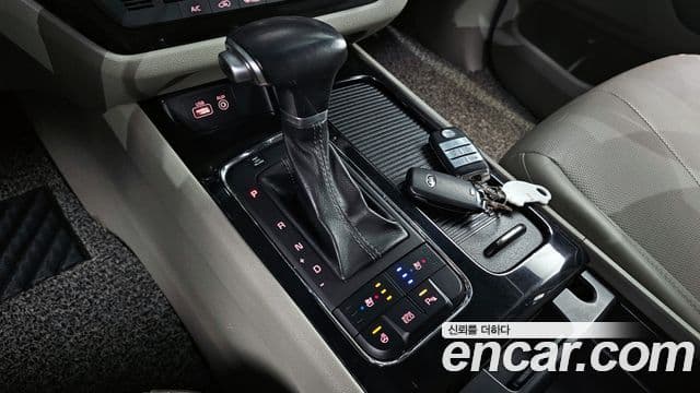 Kia All New Carnival Noblesse, 2017 9