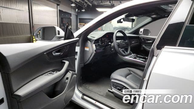 Audi Q8 (4M) Premium, 2023 11