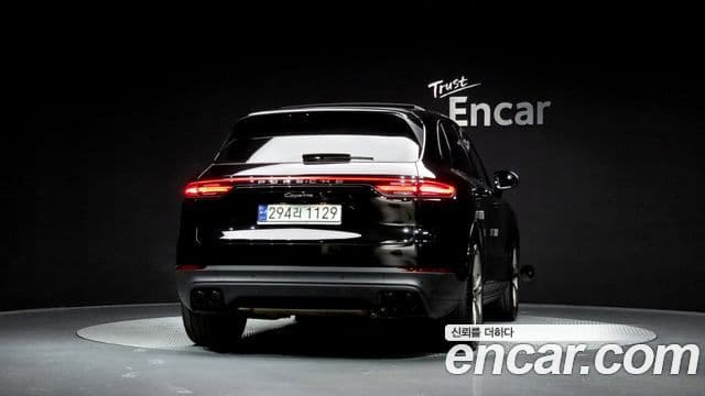 Porsche Cayenne (PO536) 3.0 Platinum Edition, 2023 4