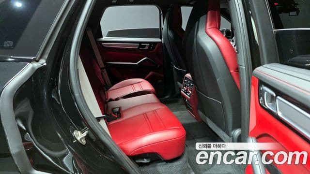 Porsche Cayenne (PO536) 3.0 Platinum Edition, 2023 12