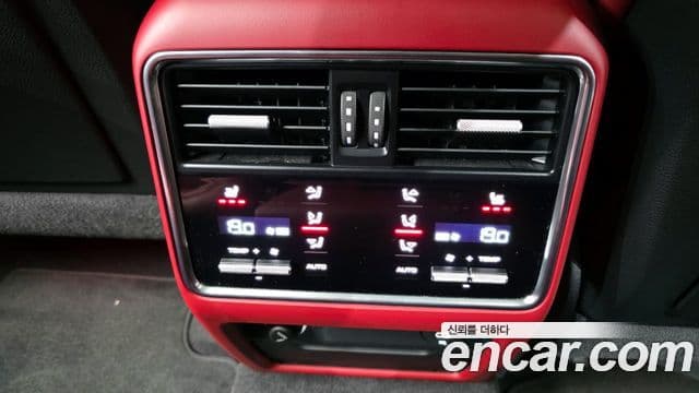 Porsche Cayenne (PO536) 3.0 Platinum Edition, 2023 19