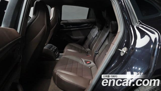 Porsche Panamera (976) 4.0 GTS, 2025 12