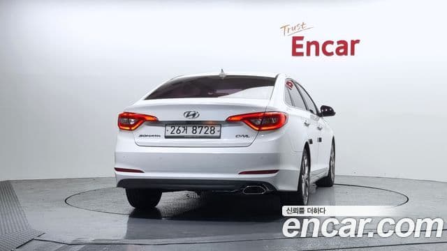 Hyundai LF Sonata Premium, 2015 4