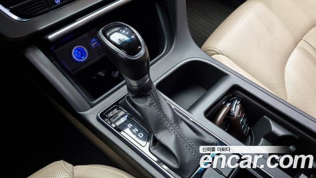 Hyundai LF Sonata Premium, 2015 9