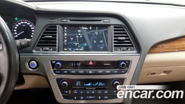 Hyundai LF Sonata Premium, 2015 14