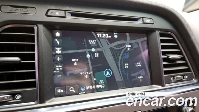 Hyundai LF Sonata Premium, 2015 15