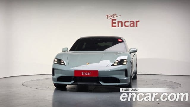 Porsche 타이칸 4S, 2025 3