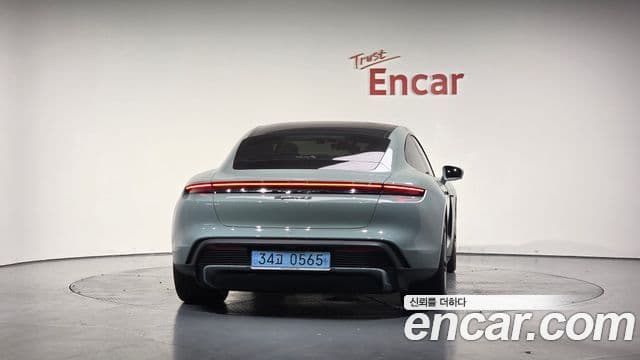 Porsche 타이칸 4S, 2025 4