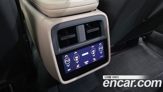 Porsche 타이칸 4S, 2025 19